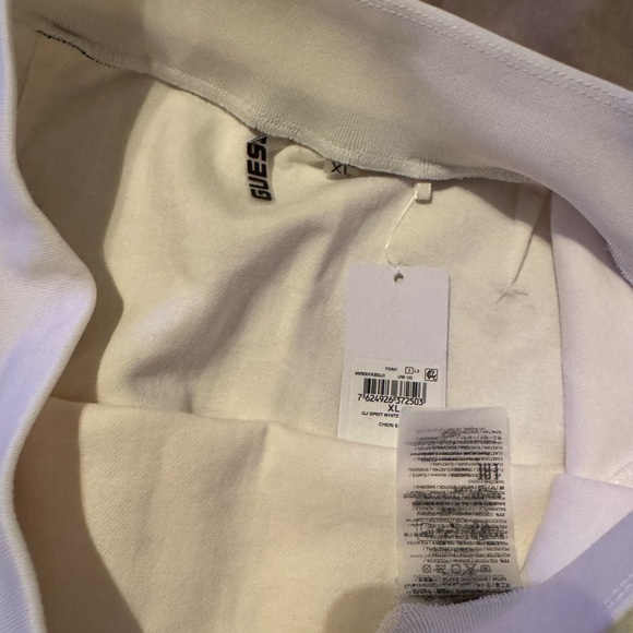 Guess mini skirt - Picture 7 of 8